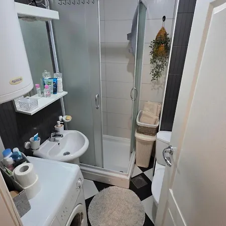 Stan Na Dan Sara - U Blizini Centra Grada Апартаменты *